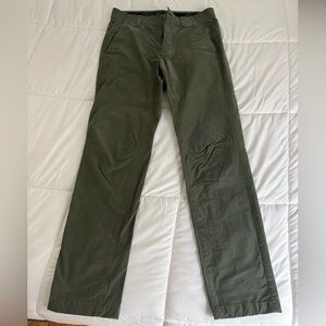 Eddie Bauer Horizon Chinos